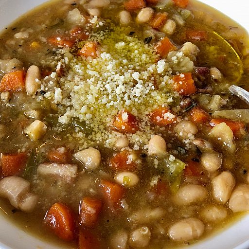 Tuscan White Bean Soup